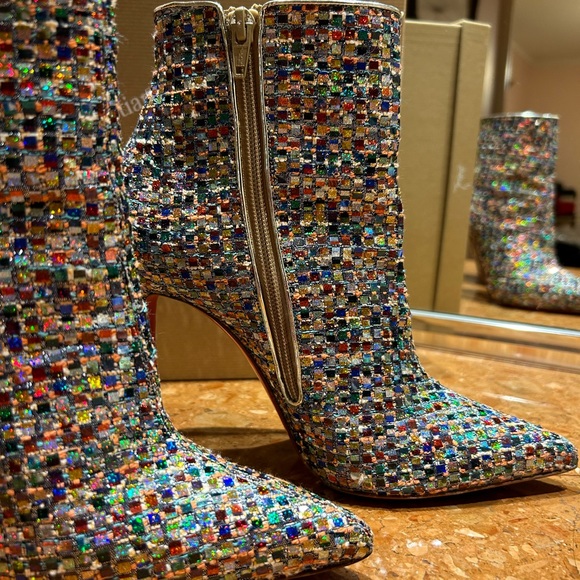 COPY - CHRISTIAN LOUBOUTIN HILLS - Picture 8 of 15